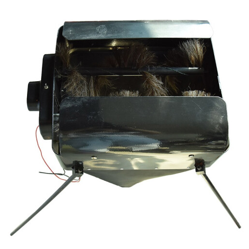 Dispozitiv electric pentru periat albinele de pe rame, cu motor de 150W, 12V 