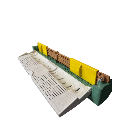 Stup din lemn de brad pentru 10 rame Dadant 1/1 – cu fund antivarooa, din plastic si colector de polen Apimaye, cuib 1/1, podișor și capac din tablă zincată