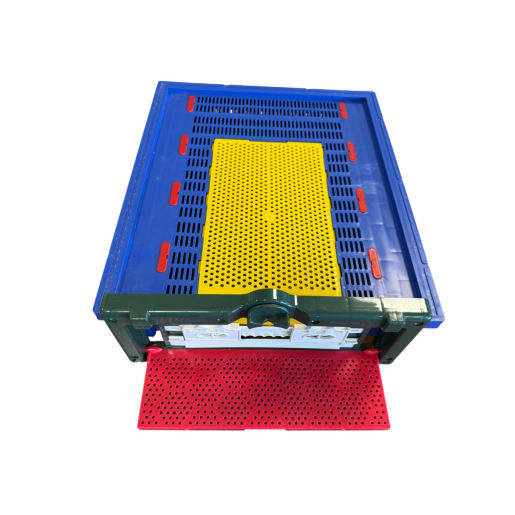 Soclu (fund stup) din plastic 490 x 420 mm pentru 10 rame, cu colector de polen integrat, antivarroa și urdiniș cu grilă antișoareci