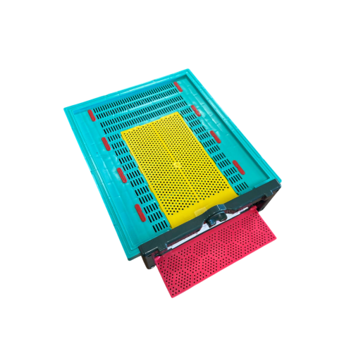 Soclu (fund stup) din plastic 490 x 420 mm pentru 10 rame, cu colector de polen integrat, antivarroa și urdiniș cu grilă antișoareci