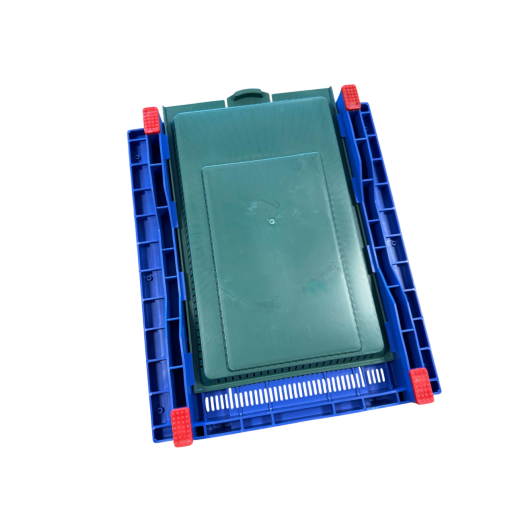 Soclu (fund stup) din plastic 490 x 420 mm pentru 10 rame, cu colector de polen integrat, antivarroa și urdiniș cu grilă antișoareci