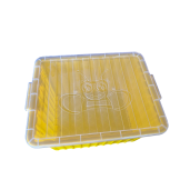 Cutie din plastic pentru transportul ramelor Dadant 1/1, galbena, cu capac transparent inclus