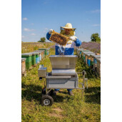 VARROA EXTRACTOR® – aparat profesional pentru monitorizarea și controlul mecanic al parazitului Varroa destructor, alimentare 12 V