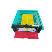 Soclu (fund stup) din plastic 490 x 420 mm pentru 10 rame, cu colector de polen integrat, antivarroa și urdiniș cu grilă antișoareci