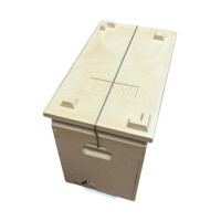 Stup 6 rame, din poliuretan, cu soclu antivarroa, corp Dadant 1/1, perete interior despartitor, hranitor simplu si capac, model V6 - FAROSTUP